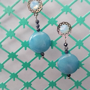 Cercei albastri cer senin cu Calcedonie, Safir si Swarovski - bijuterii - cercei - cercei din pietre semiprețioase - Artynos.ro