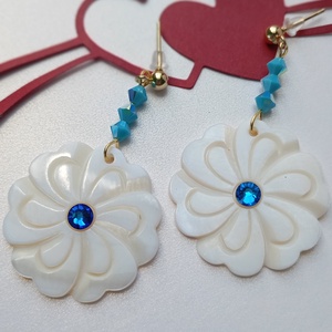 Cercei Floare Sidef 3 cm cu cristale Swarovski - Artynos.ro