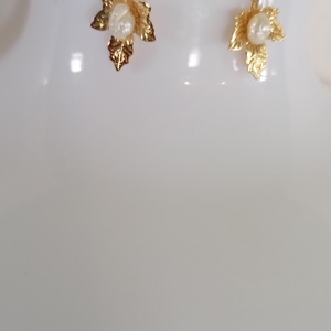 Cercei placati cu aur si perla de cultura alba 4mm - bijuterii - cercei - cercei din mărgele - Artynos.ro