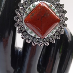Inel Floare argintie 3.5cm cu Jasp rosu si Swarovski - bijuterii - inele - inele cu pietre semiprețioase - Artynos.ro