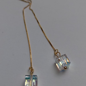 Cercei cu lant din argint aurit si cristal Swarovski Cube 8mm - Artynos.ro