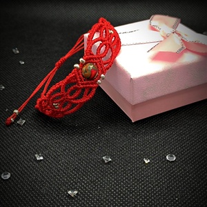 Brățară roșu micro macrame Jasp Imperial  - Artynos.ro