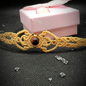Brățară micro macrame Ochi de taur - Artynos.ro