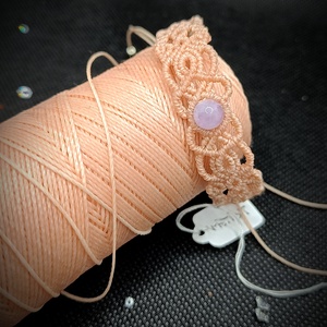 Brățară micro macrame cu Ametist Lavanda - Artynos.ro