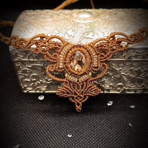 Colier micro macrame maro cu cristal Preciosa  - bijuterii - coliere - colier y - Artynos.ro