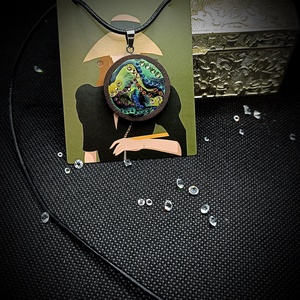 Pandantiv lemn cristale Swarovski  - bijuterii - coliere - coliere cu pandantive - Artynos.ro