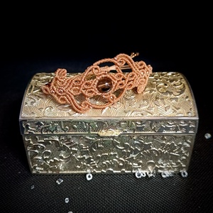 Brățară micromacrame cu Cristal Cuart Fumuriu  - bijuterii - brățări - brățară împletită, brățară din fire - Artynos.ro