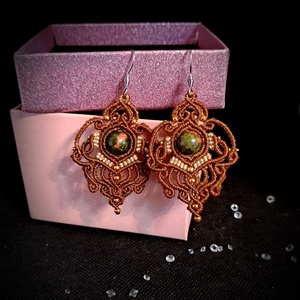 Cercei Micromacrame cu cristale Unakit - bijuterii - cercei - cercei candelabru - Artynos.ro
