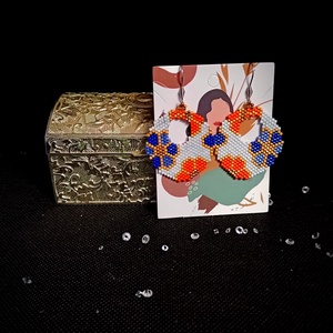 Cercei floral rotunzi broderie mărgele  - bijuterii - cercei - cercei agățați - Artynos.ro