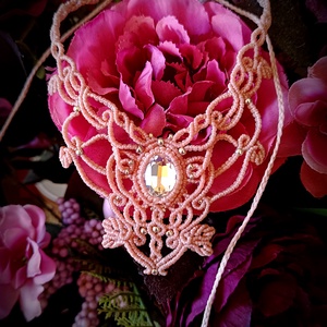 Colier boho macrame cu cristal Swarovski  - Artynos.ro