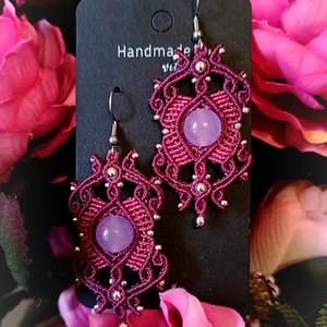 Cercei Macrame Violet Cu Piatra De Jad - bijuterii - cercei - cercei agățați - Artynos.ro