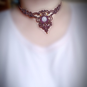 Colier Goddess micromacrame cu Cuart Roz - bijuterii - coliere - colier y - Artynos.ro