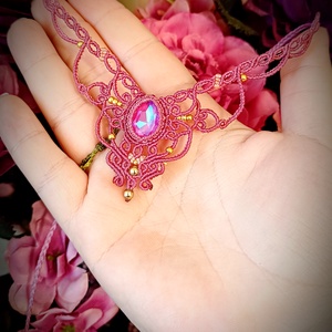 Colier Roz Micromacrame cu cristal Swarovski  - bijuterii - coliere - colier y - Artynos.ro