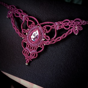 Colier violet elegant micromacrame  - bijuterii - coliere - colier y - Artynos.ro