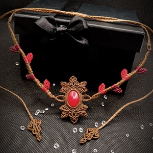 Colier choker micromacrame cu frunze si jad rosu  - Artynos.ro