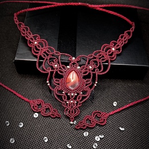 Colier roșu victorian micromacrame Cuart   - bijuterii - coliere - coliere din pietre semiprețioase - Artynos.ro