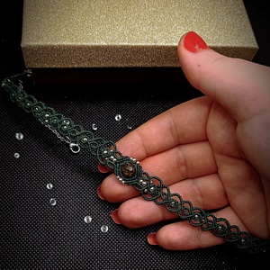Colier choker delicat verde micromacrame  - bijuterii - coliere - chockere - Artynos.ro