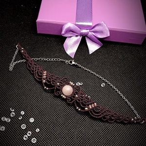 Choker Victorian micromacrame cu cuart roz  - Artynos.ro