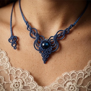 Talisman Colier Albastru Regal Minimalist Ochi de tigru, Bijuterii, Coliere, Chockere, Innoda, Impletitura, Colier micromacrame, lucrat manual cu tehnica de noduri, din ata cerata premium, cristal natural oc..., ARTYNOS