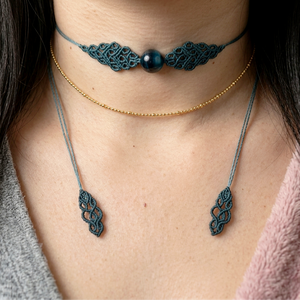 Colier Minimalist Talisman Micromacrame cu Ochi de tigru Albastru - bijuterii - coliere - coliere din pietre semiprețioase - Artynos.ro