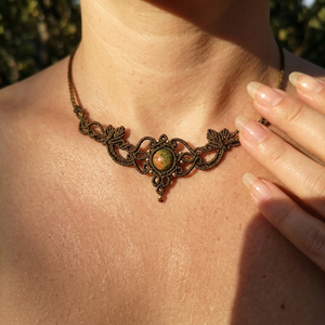 Choker Delicat Bronz Micromacrame Cu Unakite - Artynos.ro