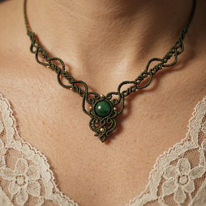 Choker Delicat Verde Olive Micromacrame Cu Ochi de Tigru  - bijuterii - coliere - chockere - Artynos.ro