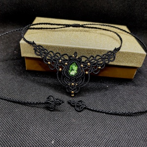Colier Elegant Victorian Micromacrame Cu Cristal Swarovsky  - bijuterii - coliere - chockere - Artynos.ro