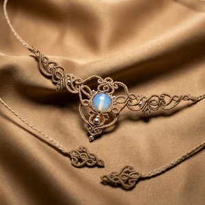 Choker Delicat Frunze Micromacrame Cu Opal - bijuterii - coliere - chockere - Artynos.ro