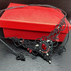 Colier Negru Victorian Micromacrame Cu Cristal Swarovski  - bijuterii - coliere - chockere - Artynos.ro