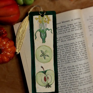 Semn de carte handmade -măr botanical - cărți și creații cu tematică muzicală, cadouri - semn de carte - Artynos.ro