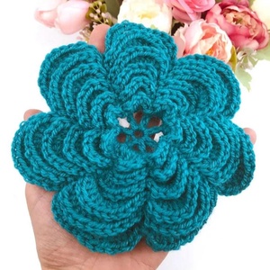 Floare maxi. Floare crosetata manual - Artynos.ro