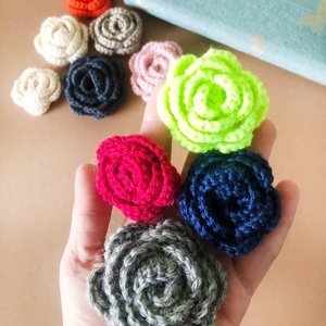 Flori crosetate . Trandafiri - accessorii și unelte - accesorii decorative - alte accesorii - Artynos.ro