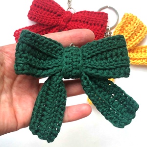 Breloc fundita crosetat manual - geantă și husă - accesorii genți - breloc - Artynos.ro