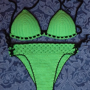 S-Costum de plajă crosetat - îmbrăcăminte și modă - haine damă - costume de baie și lenjerie de corp - Artynos.ro