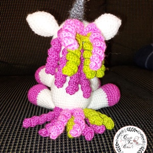 Unicorn Croșetat cu Coamă Curcubeu - jucării și echipamente pentru copii - plușuri - unicorn - Artynos.ro