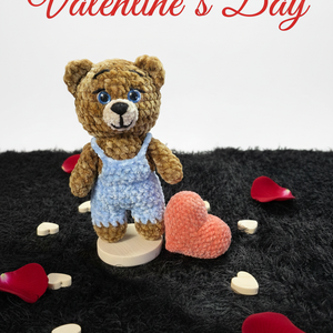 Ursulet cu inimioara - Artynos.ro