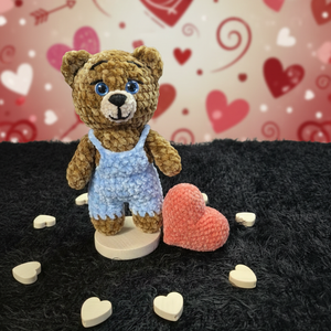 Ursulet cu inimioara - jucării și echipamente pentru copii - plușuri - ursuleț de pluș - Artynos.ro
