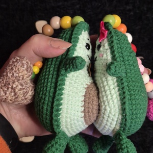 Set brelocuri avocado în pereche - genți și portofele - accesorii genți - breloc - Artynos.ro