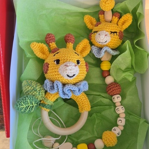 Set cadou bebelusi Girafă - jucării și echipamente pentru copii - jucării bebeluși - jucării de dentiție - Artynos.ro