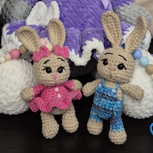 Breloc iepuraș croșetat - genți și portofele - accesorii genți - breloc - Artynos.ro