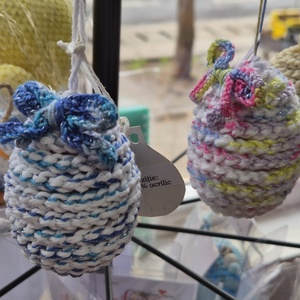 Ouă croșetate - decor de sărbători - decorațiuni de paște - ouă decorative - Artynos.ro