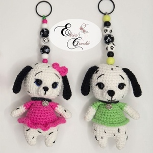 Breloc catelus dalmatian crosetat handmade - Artynos.ro