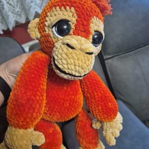 Maimutica orangutan crosetata - Artynos.ro