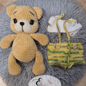Ursuleț croșetat handmade cu hăinuțe detașabile - jucării și echipamente pentru copii - plușuri - ursuleț de pluș - Artynos.ro