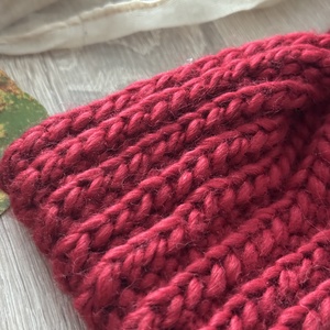 Bentita crosetata din lana merino - îmbrăcăminte și modă - eșarfe, pălării, fularuri - căciulă - Artynos.ro