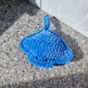 Pisica de mare crosetata - jucării și echipamente pentru copii - plușuri - pești de pluș - Artynos.ro