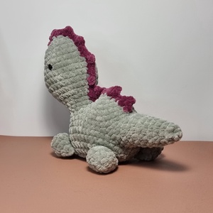 Brontozaur crosetat - jucării și echipamente pentru copii - plușuri - dinozauri din pluș - Artynos.ro