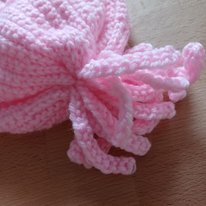 Caciula roz cu moate - îmbrăcăminte și modă - haine bebeluși și copii - pălărie bebeluși - Artynos.ro