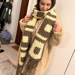 Fular din patrate 1 - Artynos.ro