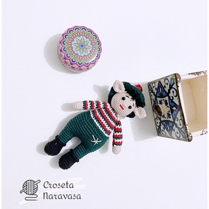 Spiridus crosetat - accesorii de crăciun - cadouri de crăciun - Artynos.ro